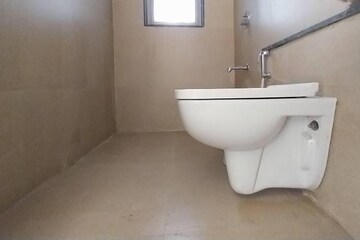 Bathroom in 2.5 BHK Apartment at Runwal Eirene, Balkum Pada – for Sale