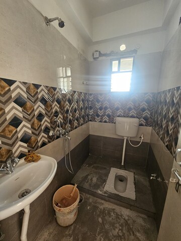 Attached Bathroom in 3 BHK Apartment at Ratu Road – for Rent
