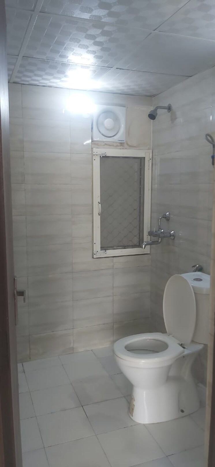 Bathroom, panchsheel-greens 2 Bedroom 975 Sq.Ft. Apartment In Sector 16 Greater Noida Greater Noida 8182139