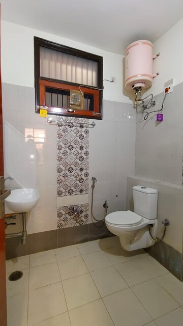 Bathroom in 3 BHK Builder Floor at Sector 23 – for Rent