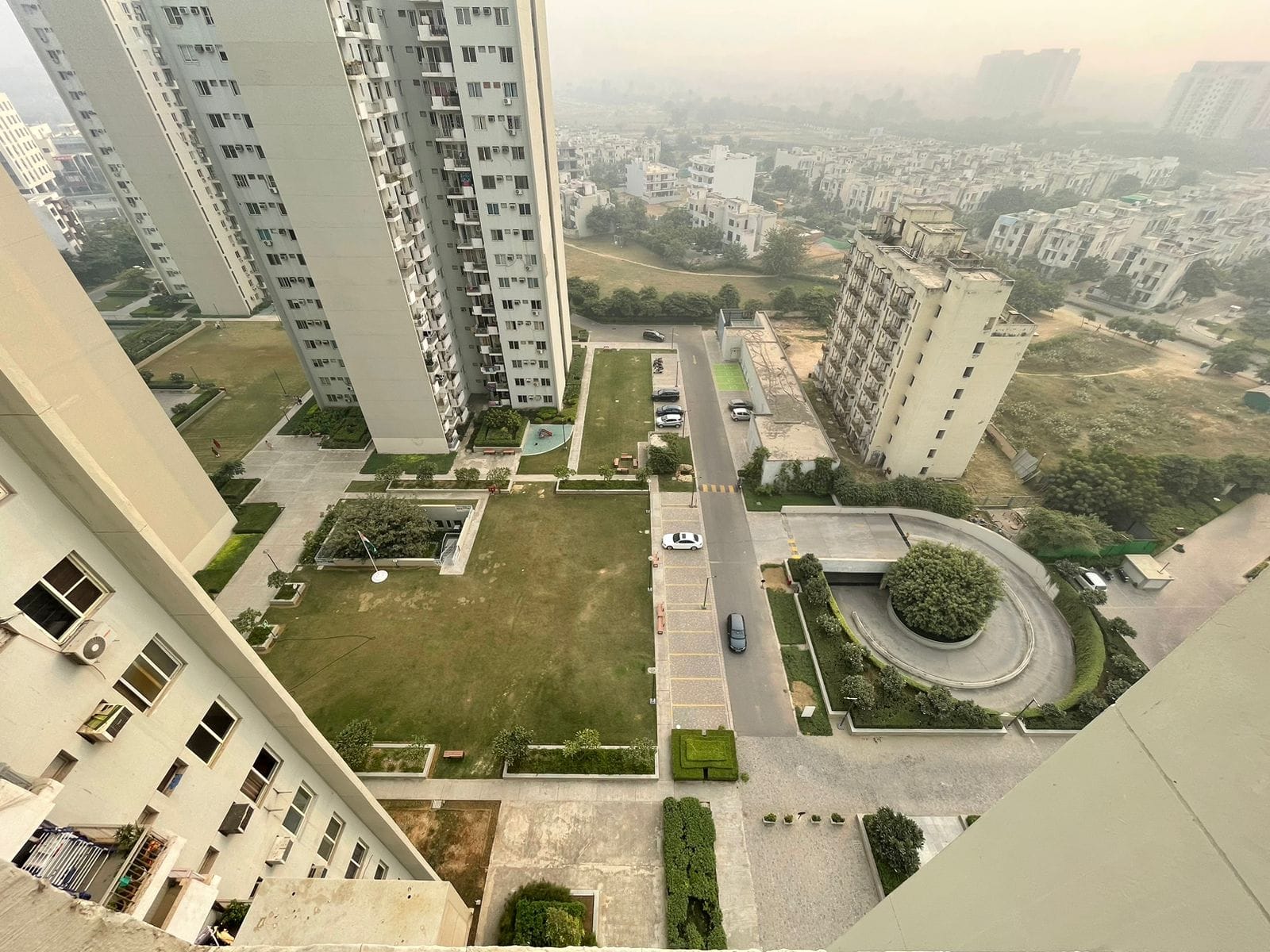 2 BHK + Extra Room Apartment For Sale in Vatika Seven Lamps