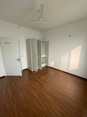 Room in 3 BHK Apartment at Vatika Seven Lamps, Sector 82 – for Sale