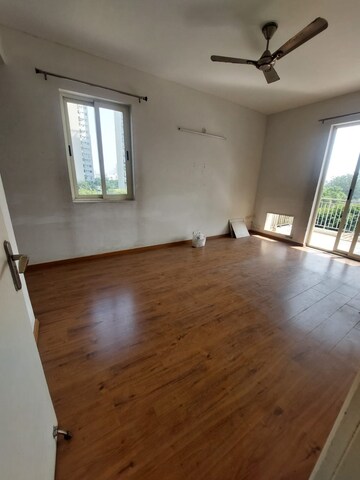 Room in 3 BHK Apartment at Vatika Seven Lamps, Sector 82 – for Sale