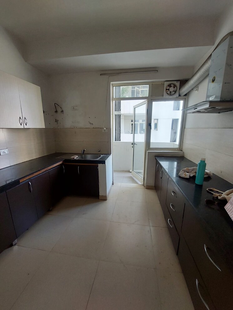 Kitchen, vatika-seven-lamps 3 Bedroom 1877 Sq.Ft. Apartment In Sector 82 Gurgaon 8182223