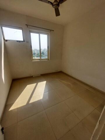 Room in 3 BHK Apartment at Vatika Seven Lamps, Sector 82 – for Sale