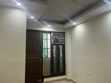 Room in 3 BHK Builder Floor at Tagore Garden – for Rent