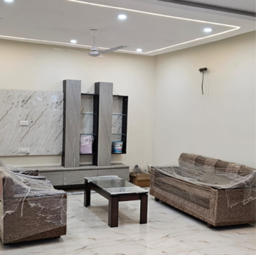 Living Room in 3 BHK Apartment at Sunshine Enclave, Vip Road – for Rent