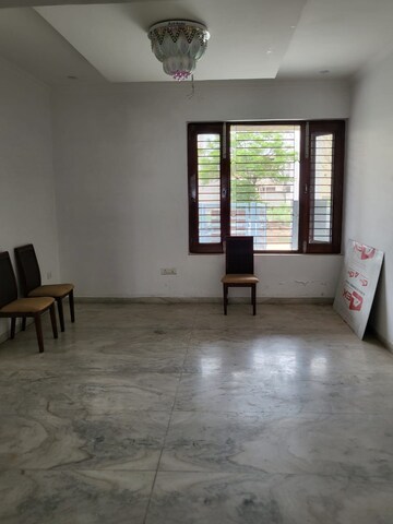 Room in 3 BHK Independent House at Sector 118 – for Sale