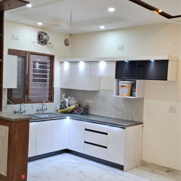 Kitchen in 3 BHK Apartment at Sunshine Enclave, Vip Road – for Rent