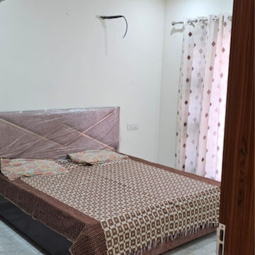 Bedroom in 3 BHK Apartment at Sunshine Enclave, Vip Road – for Rent