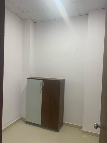 Commercial Office Space 500 Sq.Ft. For Rent in Sector 18 Noida  8182438