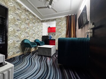 Living Room in 1 BHK Apartment at Chattarpur – for Rent