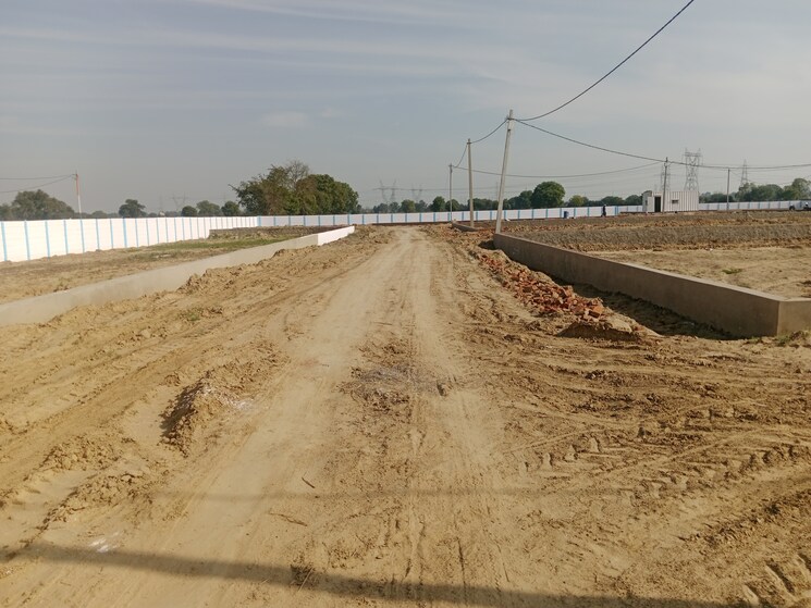 undefined, fatehabad  90 Sq.Yd. Plot In Fatehabad Agra 8182494