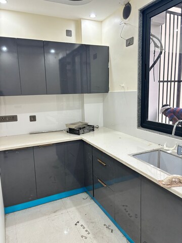 Kitchen in 1 BHK Builder Floor at Sector 55 – for Rent