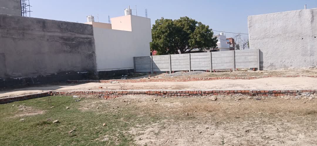 Plot For Sale in Ansal Max Defence City II