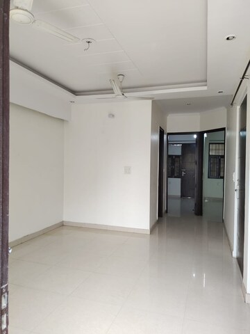 Room in 3 BHK Builder Floor at Sainik Colony – for Sale