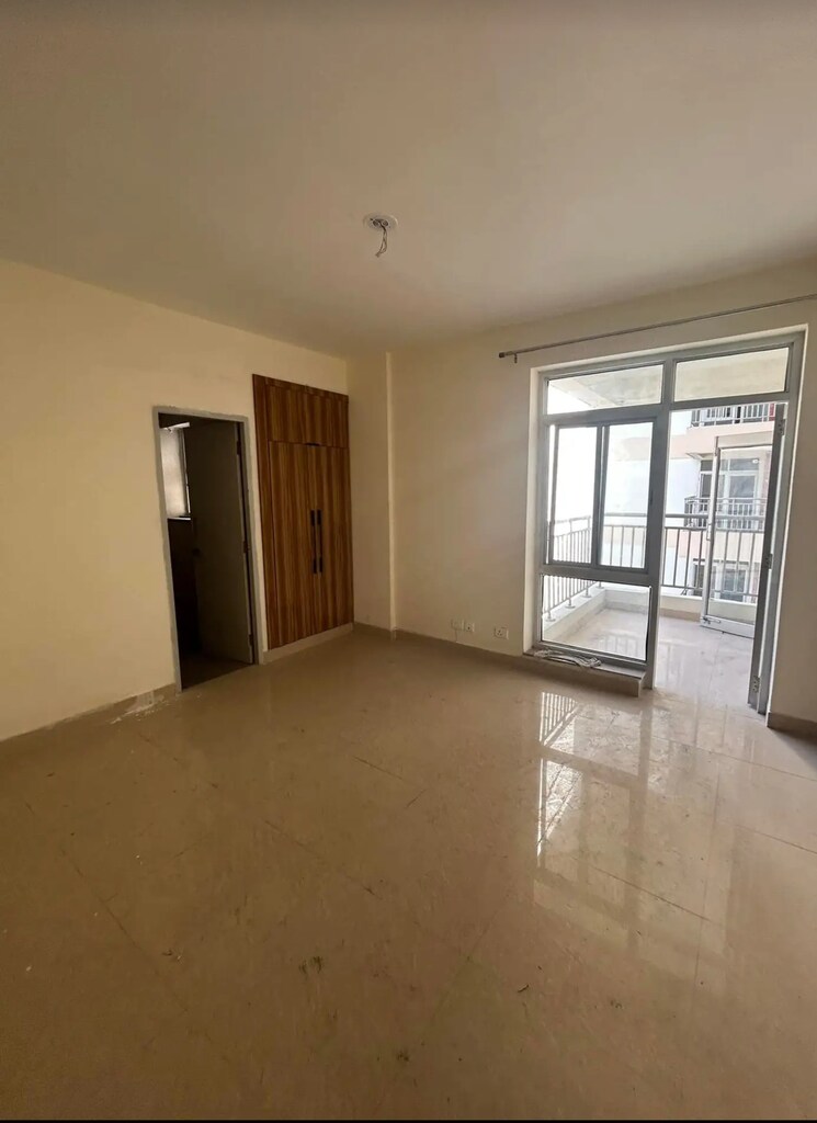 Room, sector 19b dwarka 3 Bedroom 2200 Sq.Ft. Apartment In Sector 19b Dwarka Delhi 8182534