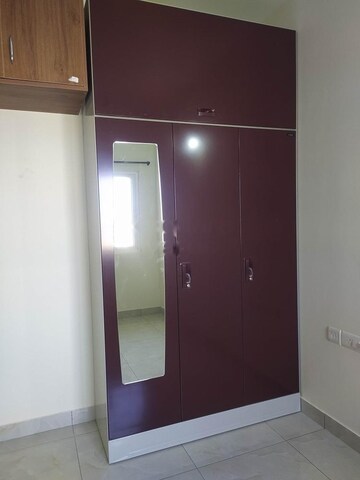 Room in 3 BHK Apartment at Prestige Notting Hill, Bannerghatta Road – for Rent