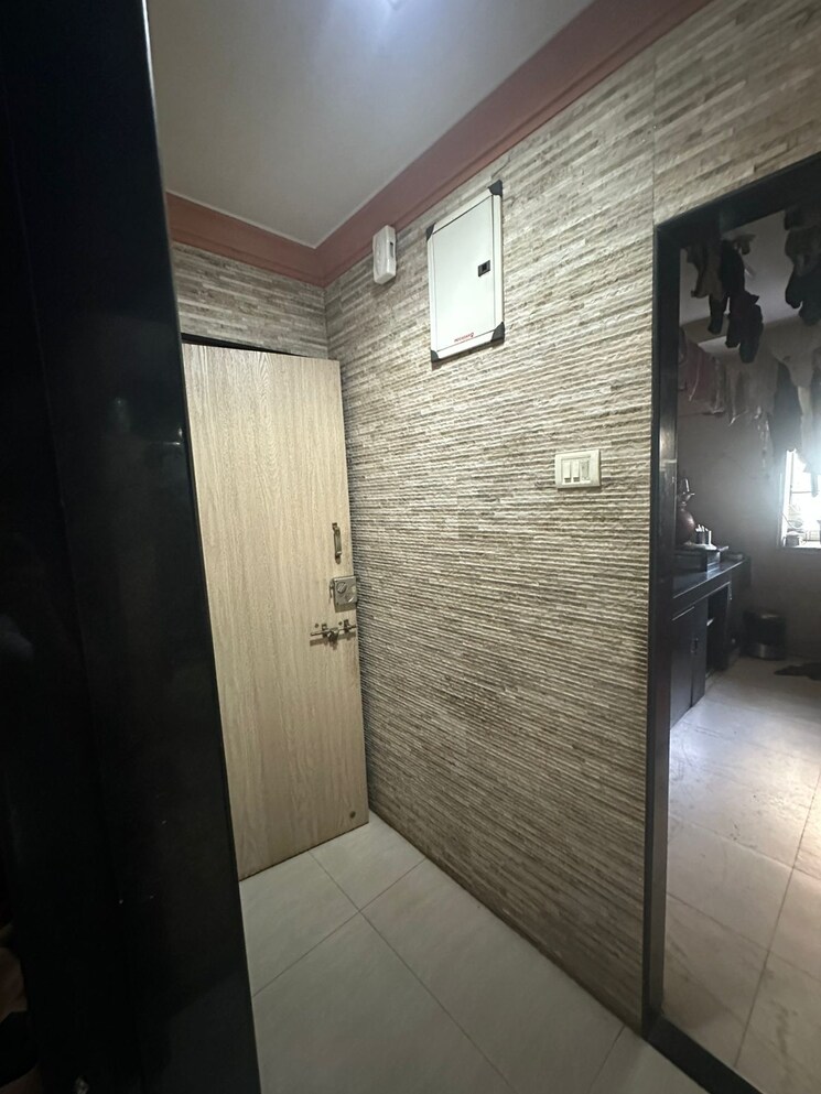 Bathroom, kashmira-nivas-apartment 2 Bedroom 900 Sq.Ft. Apartment In Chembur Mumbai 8182533