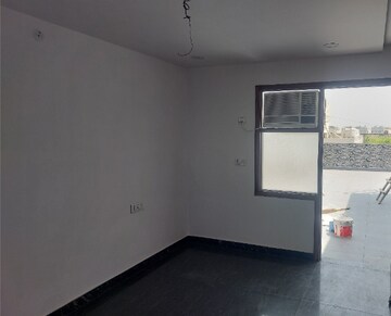 Room in 3 BHK Builder Floor at Sher Singh Enclave – for Rent