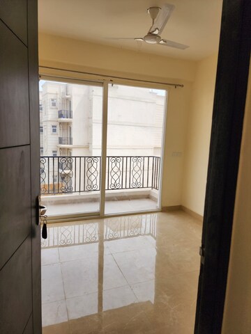 Room in 2 BHK Apartment at Signature Global Park, Sohna Sector 36 – for Rent