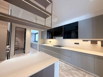 Kitchen in 3 BHK Builder Floor at BPTP Amstoria Country Floor, Sector 102 – for Sale