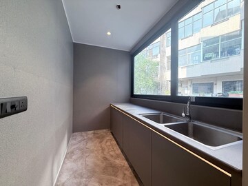 Kitchen in 3 BHK Builder Floor at BPTP Amstoria Country Floor, Sector 102 – for Sale