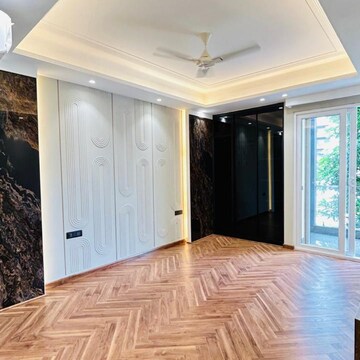 Bedroom in 4 BHK Builder Floor at Ansal API Esencia, Sector 67 – for Sale