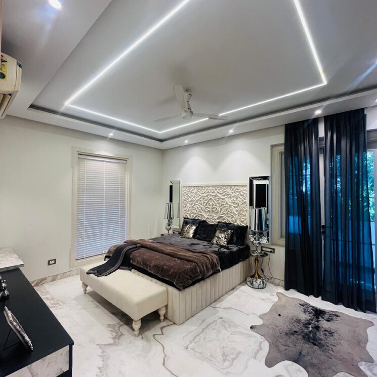 Living Room, unitech-south-city-ii 4 Bedroom 4500 Sq.Ft. Builder Floor In South City 2 Gurgaon 8182885