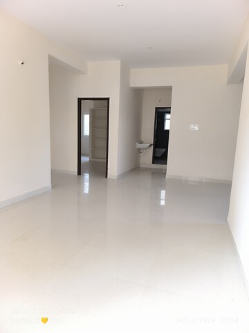 Room in 2 BHK Apartment at Ameenpur – for Rent