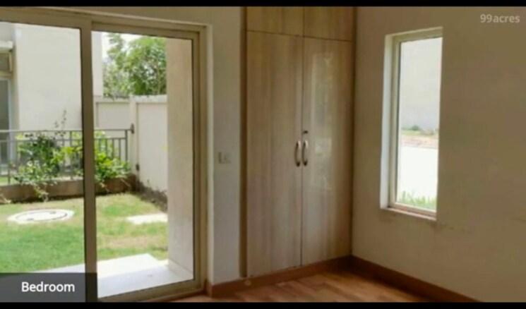 Room, bptp-park-81 3.5 Bedroom 275 Sq.Ft. Builder Floor In Sector 81 Faridabad 8182992