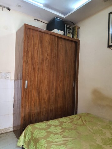 Room in 1.5 BHK Builder Floor at Kirti Nagar – for Rent