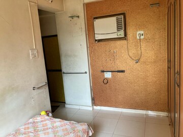 Furnished Amenities in 2 BHK Apartment at Four Bunglows – for Rent