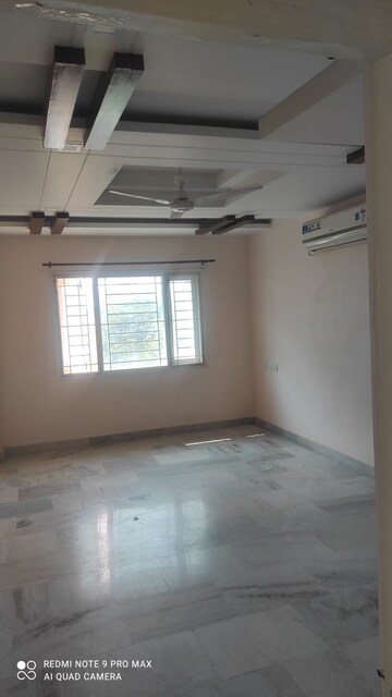 Room in 3 BHK Apartment at Manikonda – for Rent