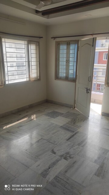 Room in 3 BHK Apartment at Manikonda – for Rent