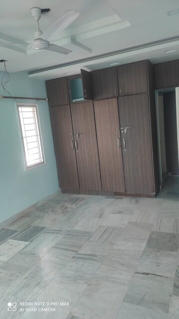 Room in 3 BHK Apartment at Manikonda – for Rent