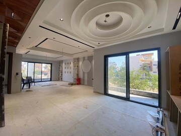 Master Bedroom in 3 BHK Builder Floor at Sector 86 – for Sale