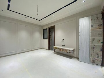 Bedroom in 3 BHK Builder Floor at Sector 86 – for Sale
