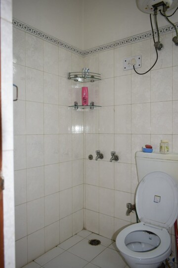 Bathroom in 3 BHK Builder Floor at Ardee City, Sector 52 – for Rent