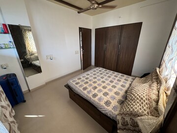 Bedroom in 3 BHK Apartment at Sagarika CHS, Juhu – for Rent