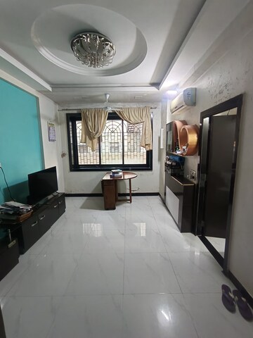 1 BHK Apartment For Rent in Usha Sadan Apartment Colaba Mumbai  8183277