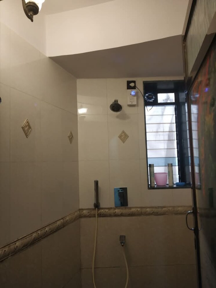 Bathroom, madhuban-township 2 Bedroom 560 Sq.Ft. Apartment In Vasai East Palghar 8183343