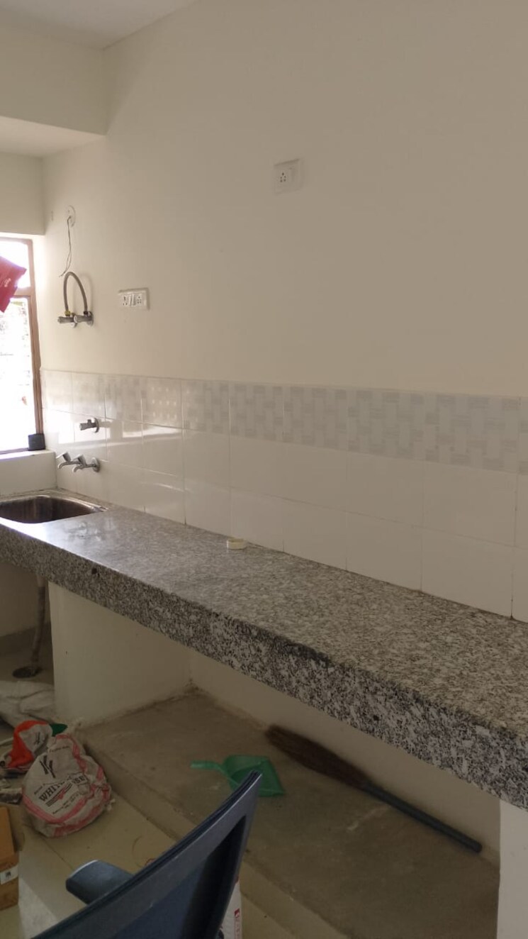 Kitchen, pareena-laxmi-apartments 2 Bedroom 453 Sq.Ft. Apartment In Sector 103 Gurgaon 8183375