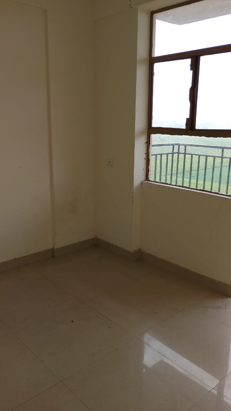 Room, pareena-laxmi-apartments 2 Bedroom 453 Sq.Ft. Apartment In Sector 103 Gurgaon 8183375