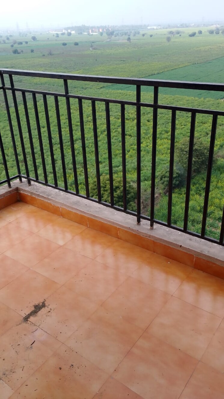 Balcony, pareena-laxmi-apartments 2 Bedroom 453 Sq.Ft. Apartment In Sector 103 Gurgaon 8183375