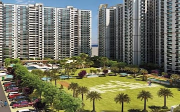 2 BHK Apartment For Sale in Antriksh Golf View, Sector 78