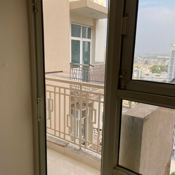 Room in 2 BHK Apartment at Shree Vardhman Mantra, Ramgarh Dhani – for Rent