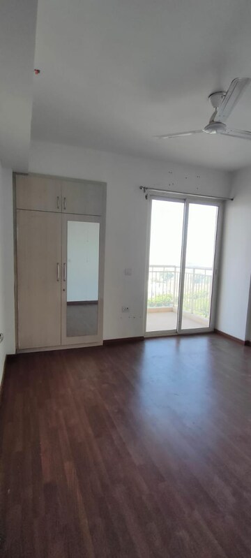 Room in 2 BHK Builder Floor at Vatika INXT Emilia floors, Sector 82 – for Rent