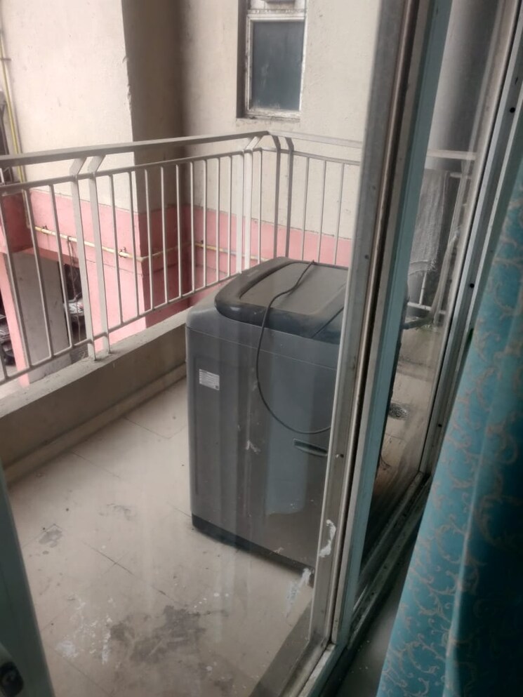 Balcony, gh-7-crossings-republik 6 Bedroom 4550 Sq.Ft. Villa In Vijay Nagar Ghaziabad 8183485