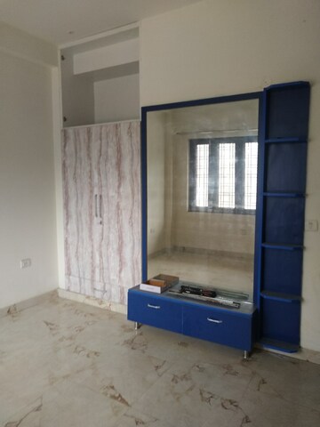 Room in 1 BHK Builder Floor at Palam Vihar – for Rent
